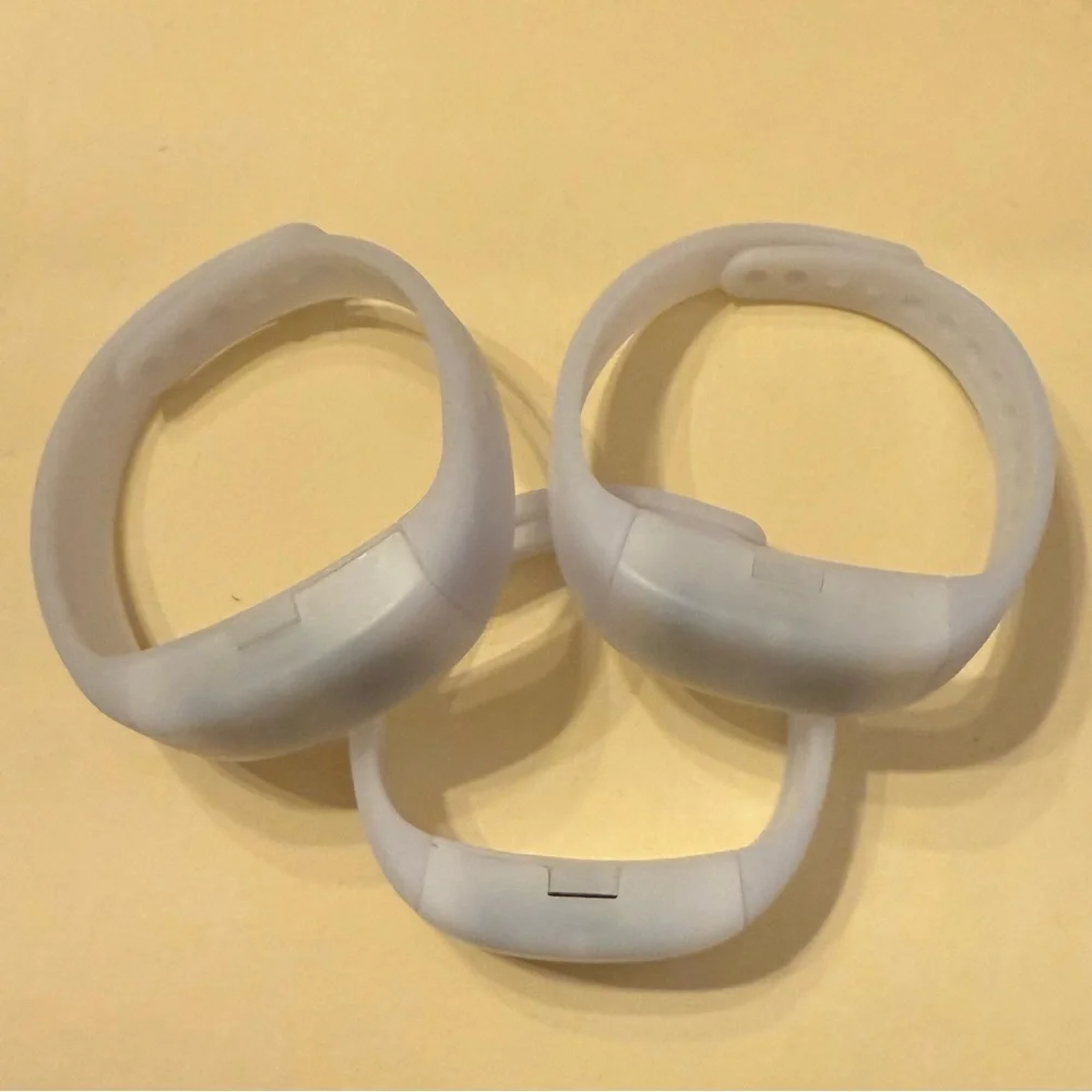 Taylor Swift Reputation Tour LED Bracelet - Picture 5 of 11
